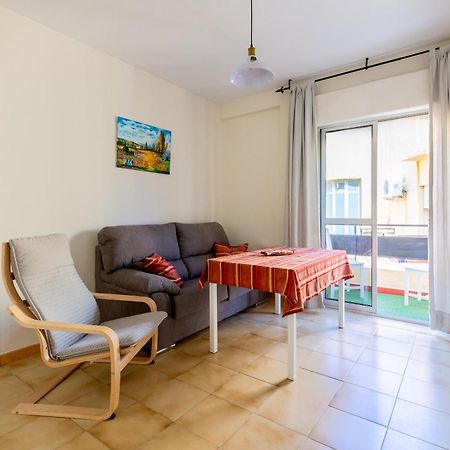 Apartamento Familiar Maria Auxiliadora Seville Luaran gambar