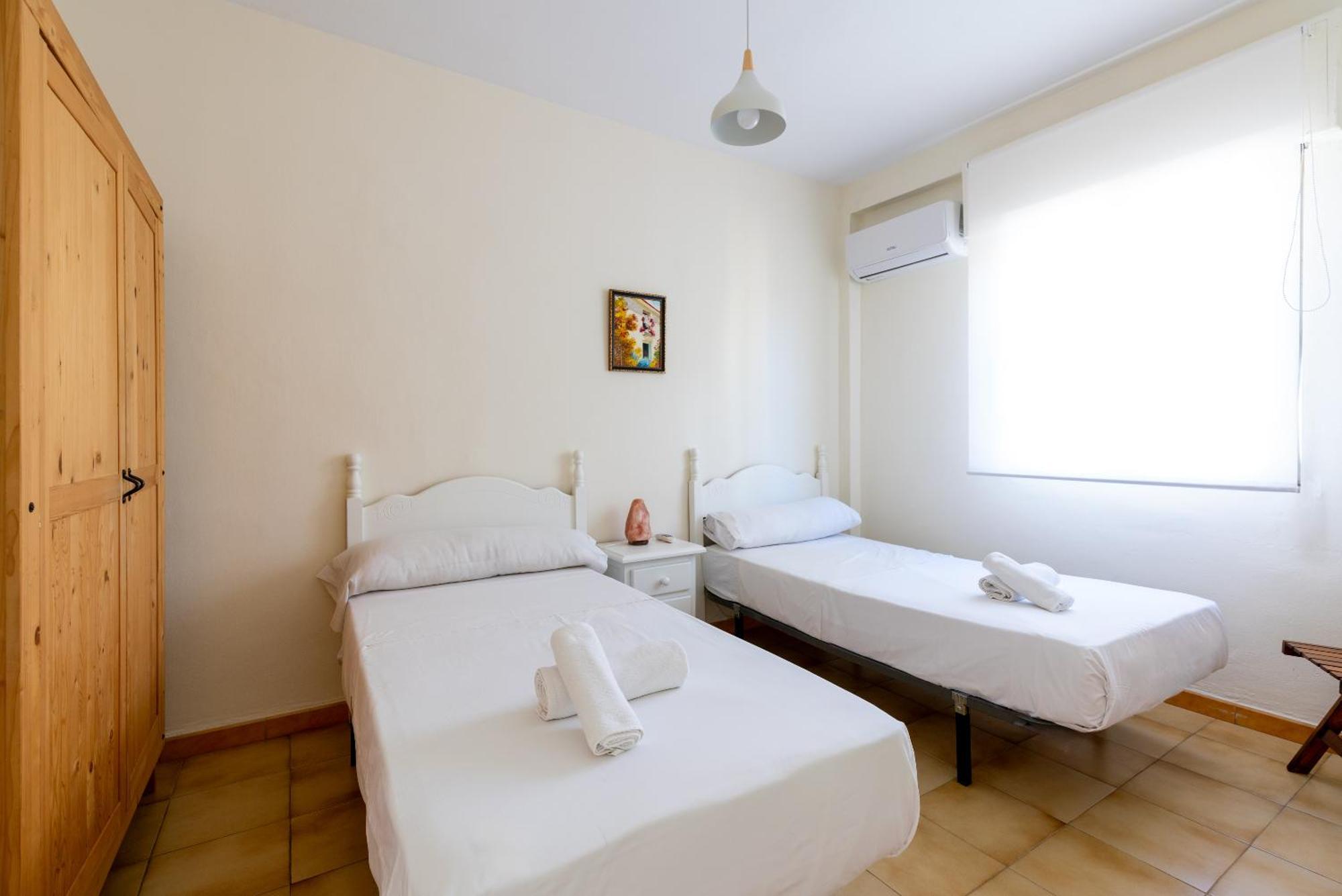 Apartamento Familiar Maria Auxiliadora Seville Luaran gambar
