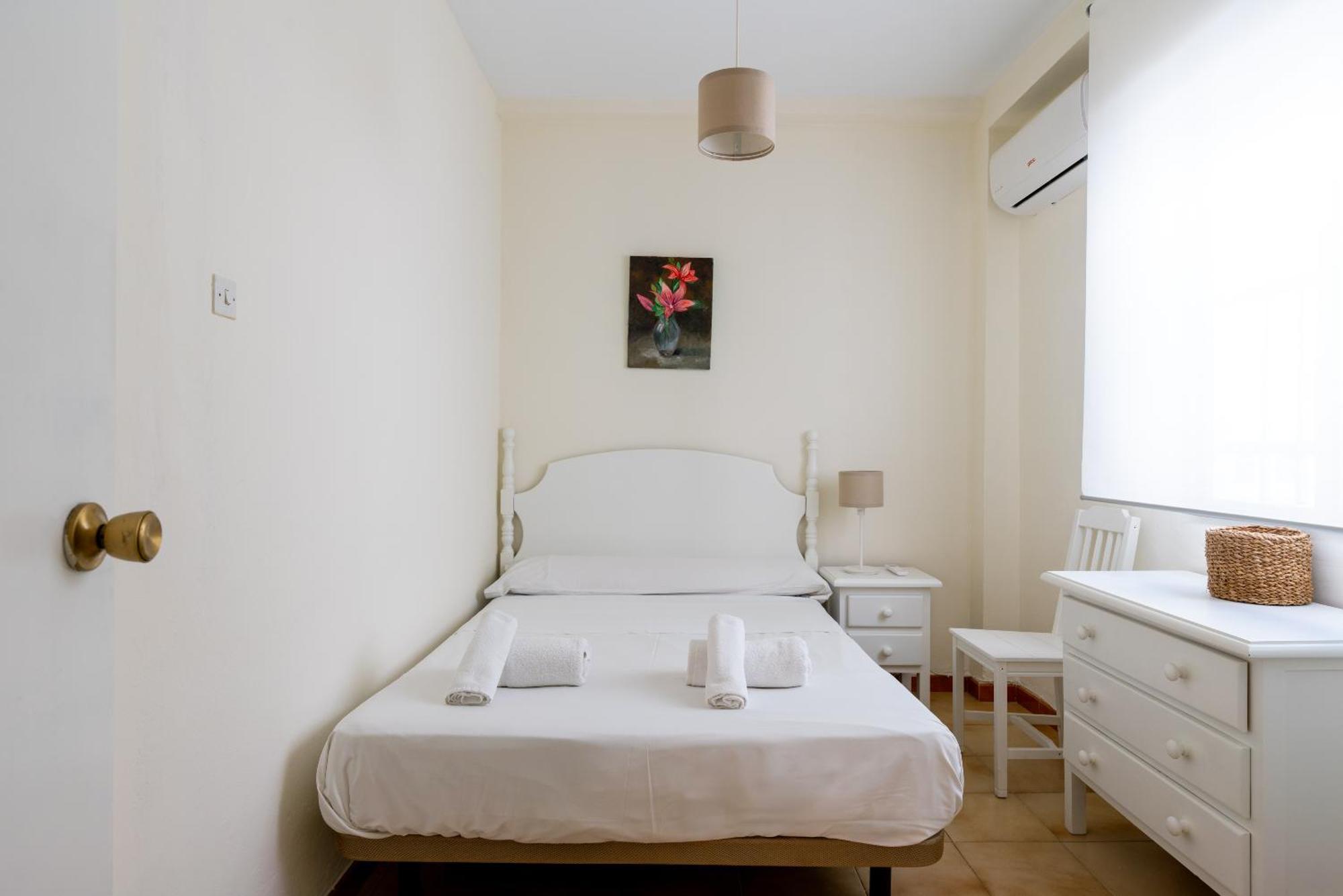 Apartamento Familiar Maria Auxiliadora Seville Luaran gambar