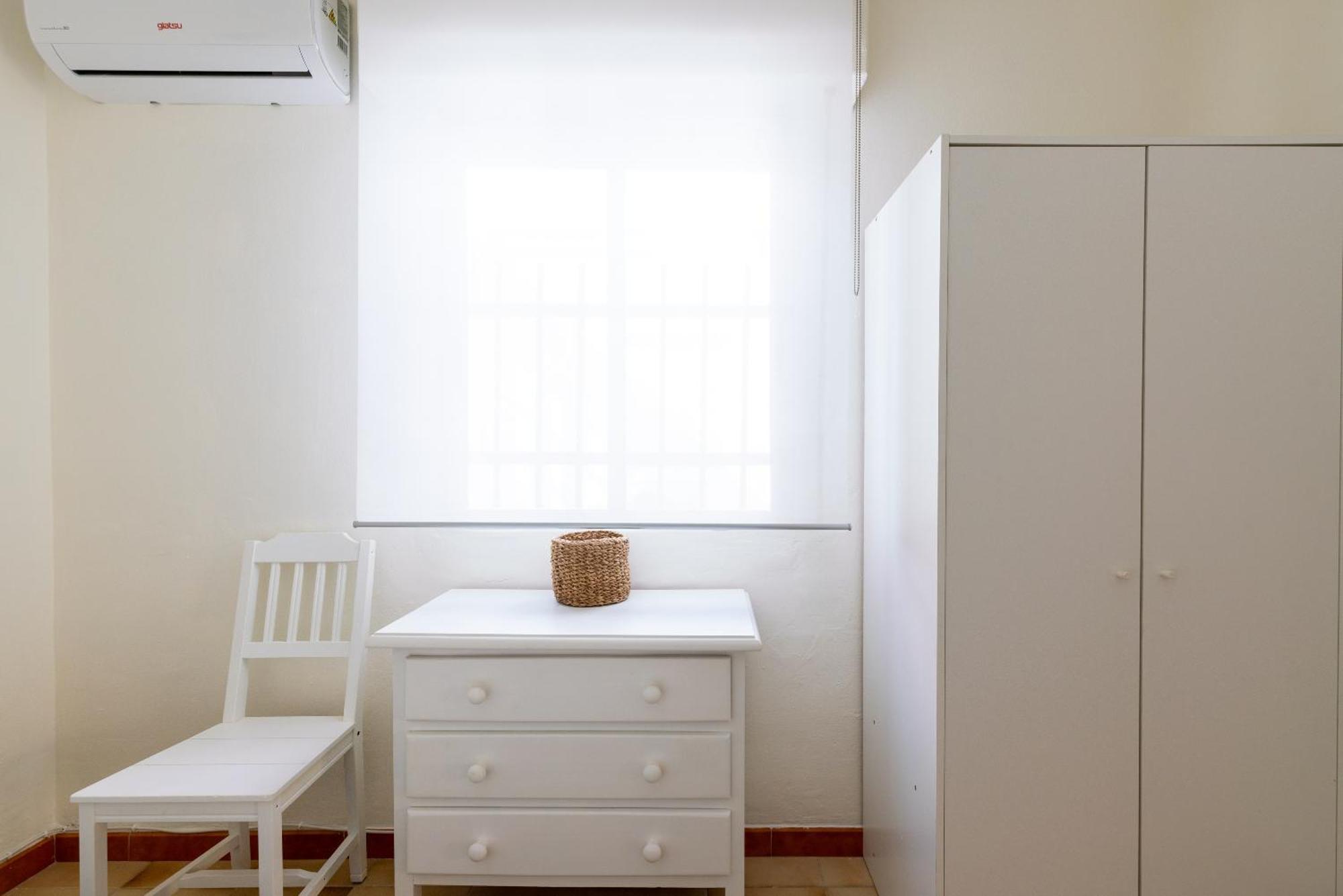 Apartamento Familiar Maria Auxiliadora Seville Luaran gambar