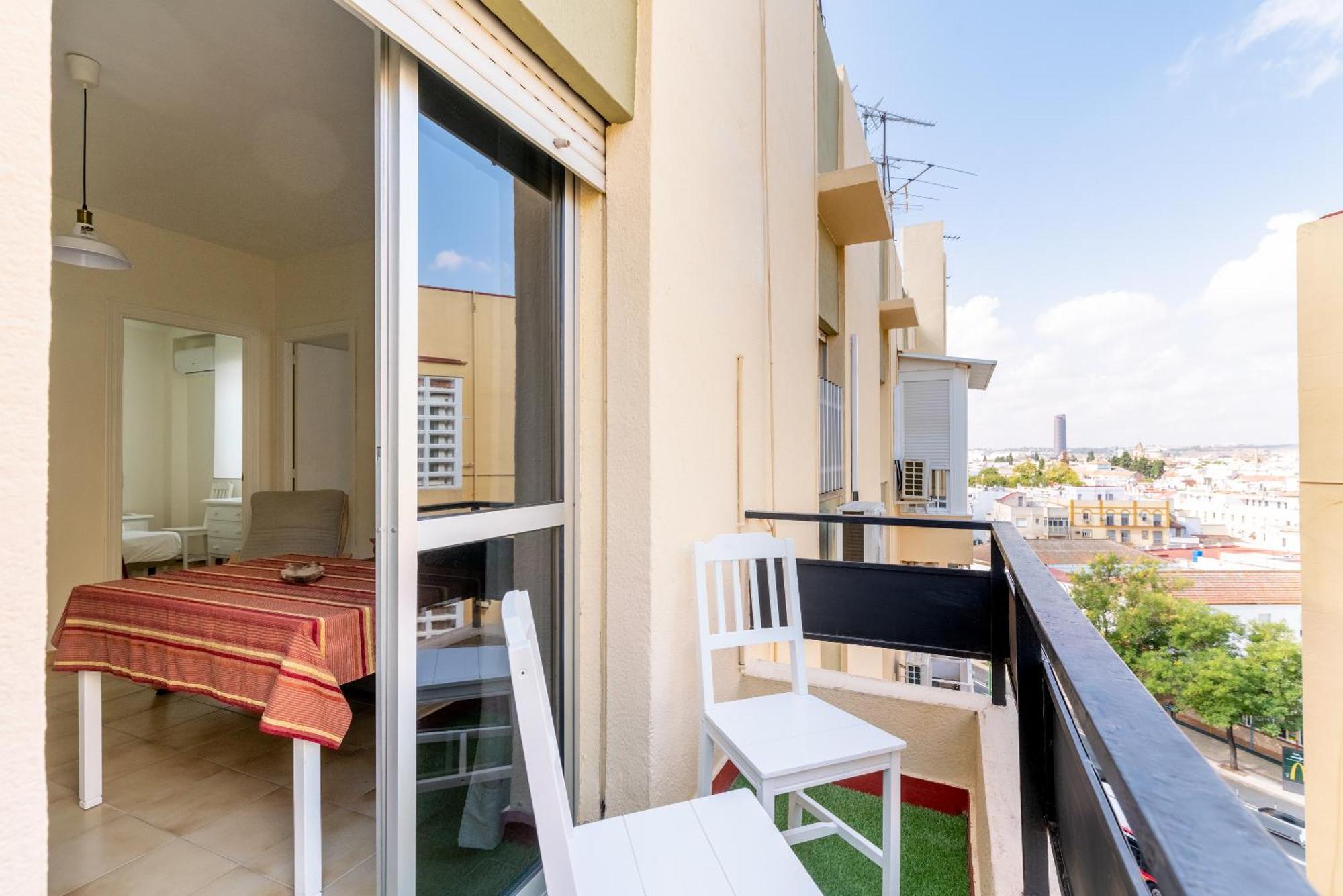 Apartamento Familiar Maria Auxiliadora Seville Luaran gambar